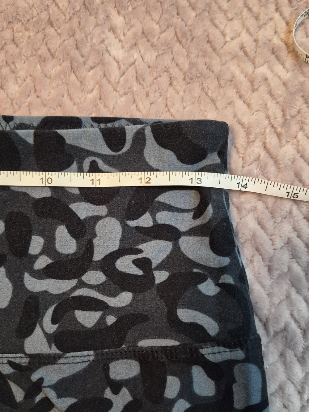 3-Pack Full Length Camo Leggings, Black, Blue & Gray, L/XL, EUC - Picture 11 of 13
